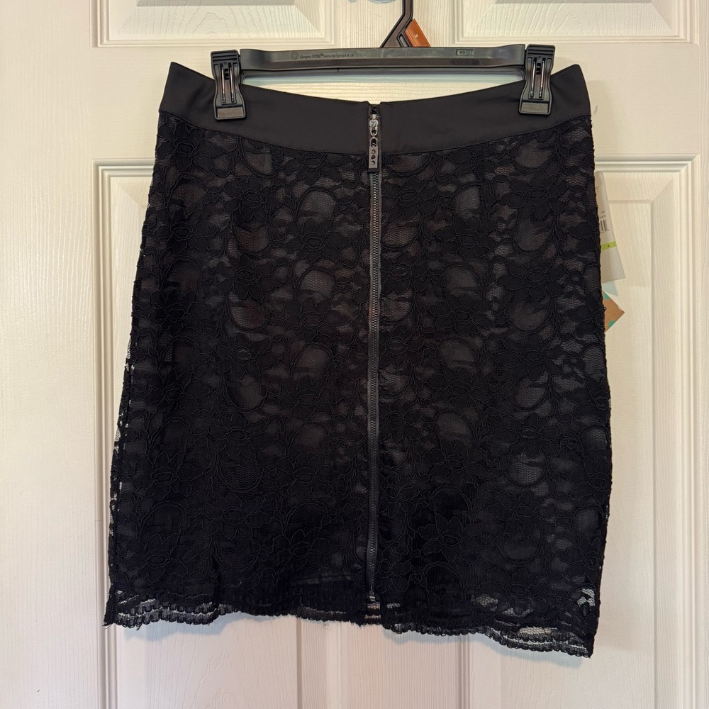 Laundry by Shelli Segal Black Skirt Lace Short Mini Size 4  Goth Rock Indie NWT